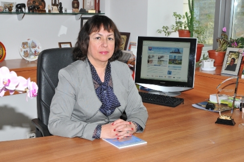 БСУ повишава квалификацията на своите преподаватели