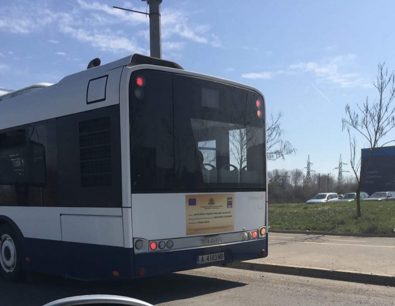 Агресивен шофьор на Бургас бус псува и обижда по време на работа