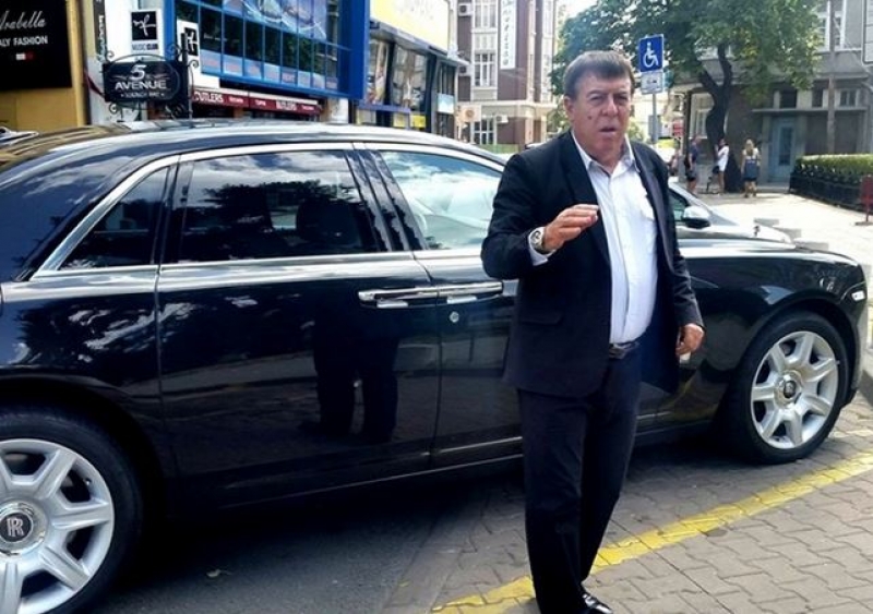 Истанбулските потайности - история за бизнес, доброта, партийни каси и предателства