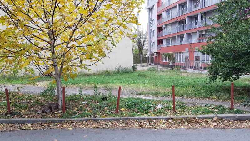 Нов паркинг в Лазур искат съветници от ГЕРБ