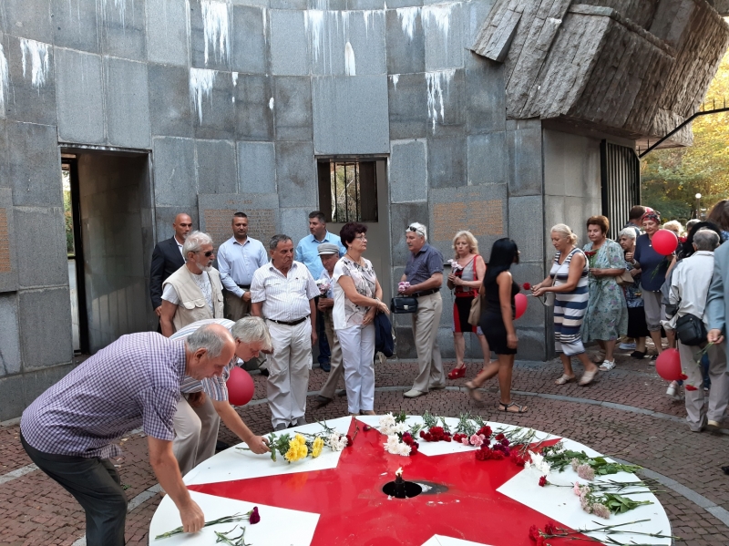 БСП – Бургас: Прекланяме се пред паметта на загиналите, които жертваха живота си, верни на светли идеали