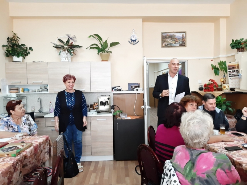 Николай Тишев и Живко Господинов поздравиха възрастните хора в Меден рудник по повод Международния им ден 