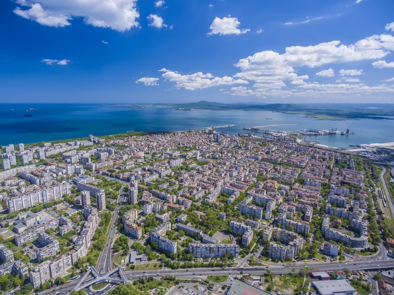 COVID-19 разтърси, но не срути имотния пазар