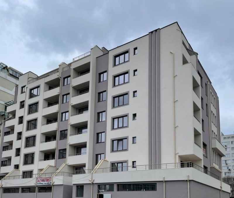 Апартаменти без комисионна продават в нова модерна сграда в Бургас