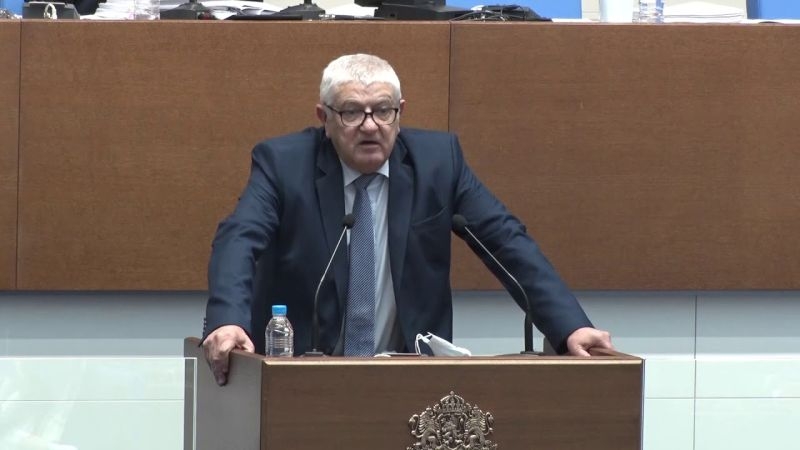 Безапелационно Петър Кънев е избран да води листата на БСП 