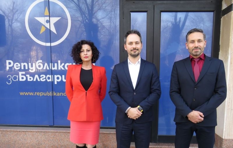 Мисия`21 на „Републиканци за България“ в Бургас: Експресни решения за връщане на младите 