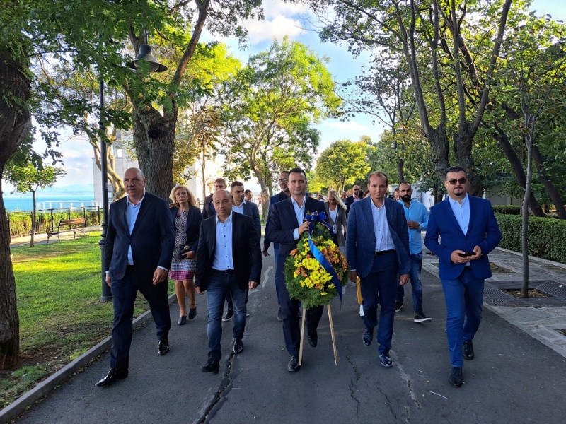 ГЕРБ – СДС в Бургас представи печелившия си отбор за изборите 