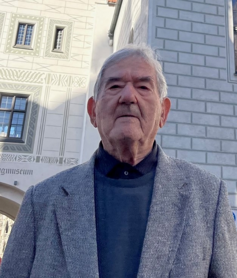 Главният проектант на Бургаската болница навърши 100 години и продължава да твори