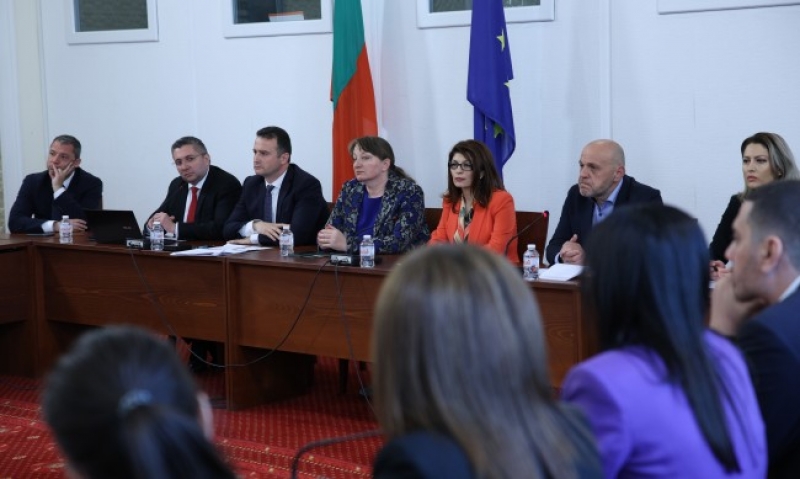 ГЕРБ-СДС започват разговори с всички без ПП-ДБ