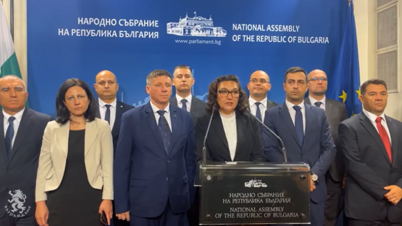 Възраждане: Европейската комисия препоръчва ЕС да  продължи да налага Зеления сертификат