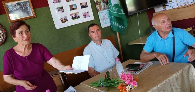 Ирина Шопова с премиера на стихосбирката „Тракия – земя свещена“