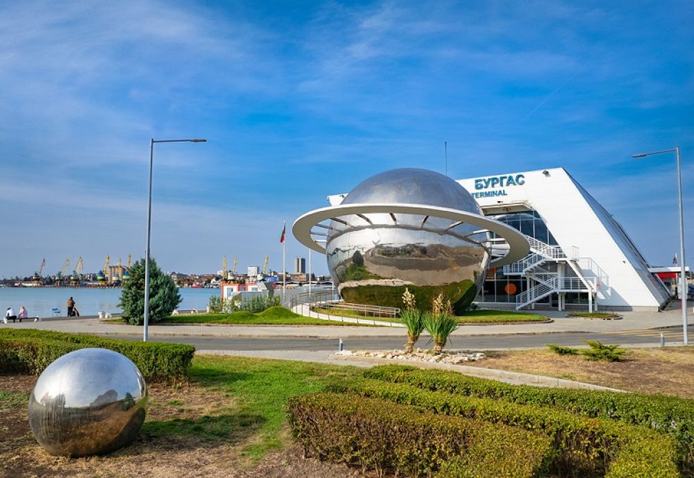 Планетариум Бургас е номиниран за „Сграда на годината“ 2023