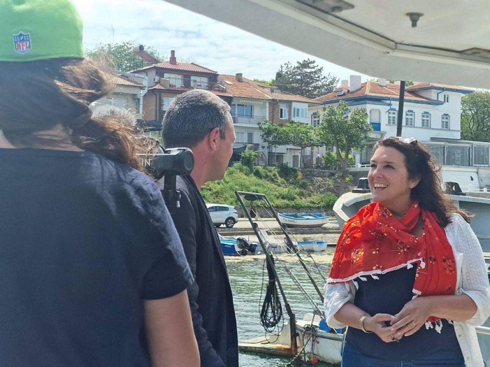 Бетани Хюз от BBС прави филм за съкровищата на Созопол