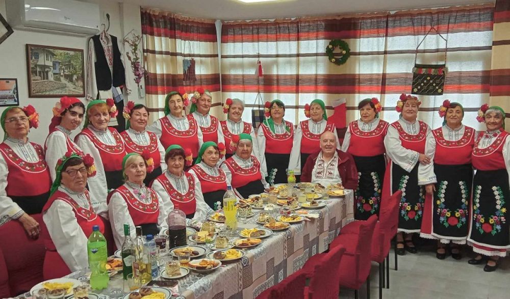 Стойко Василев и хор „Самодивски огън“ отбелязаха 14 години от създаването си