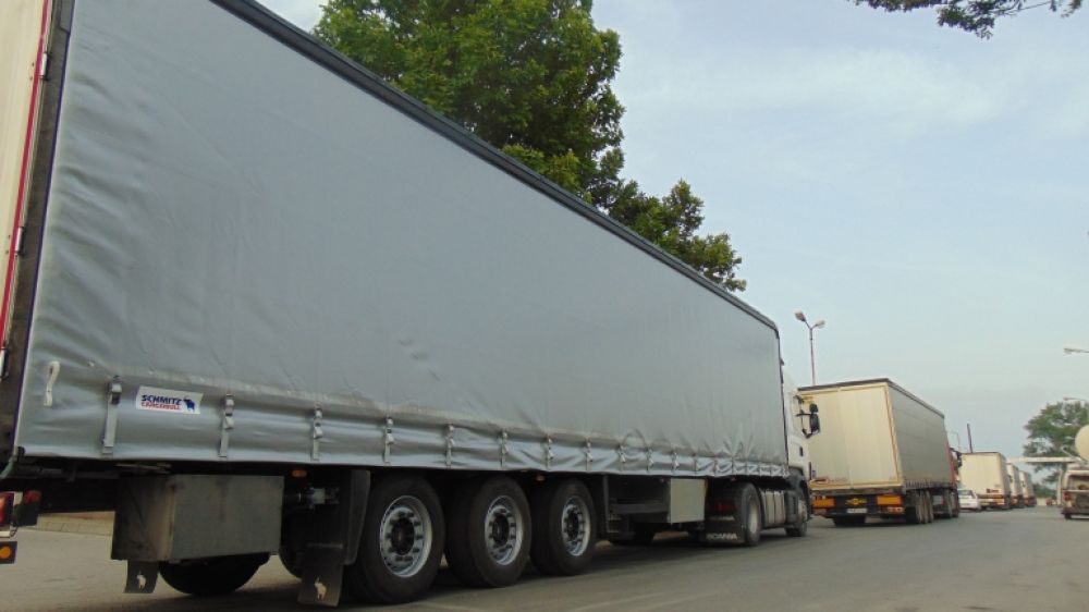 България изпадна в търговски дефицит