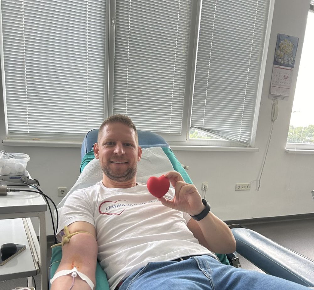 „Младите лекари“ дариха кръв в животоспасяваща кампания