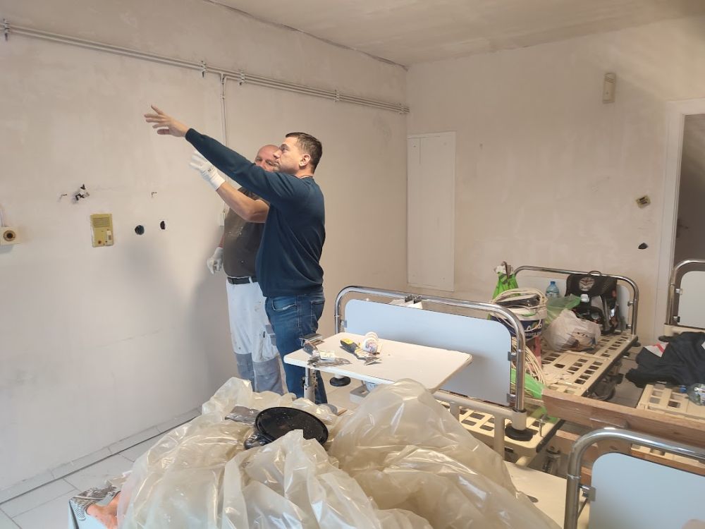 Дарители ремонтират Второ детско отделение в УМБАЛ Бургас