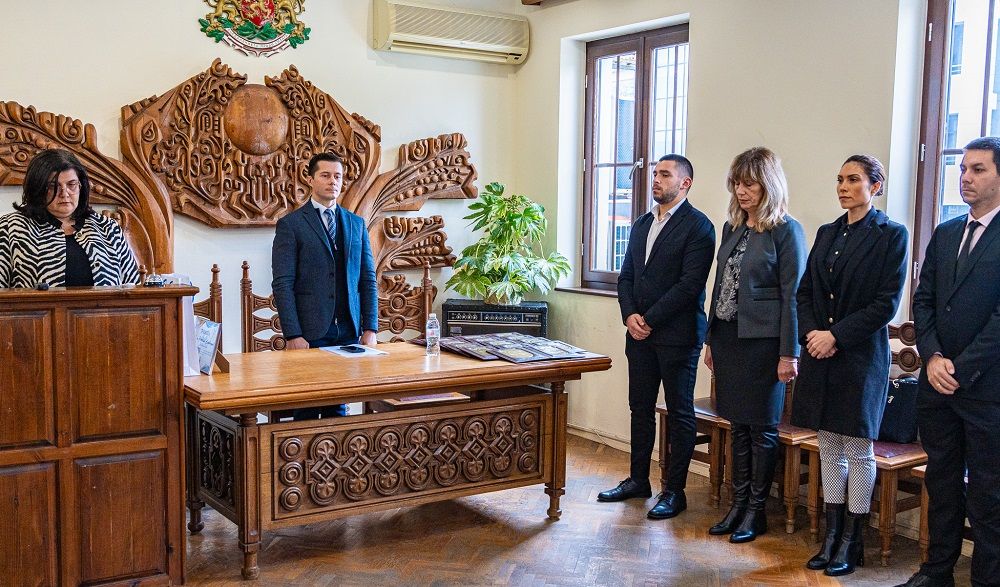 Удостоиха 10 души със званието „Почетен гражданин“ в Царево 