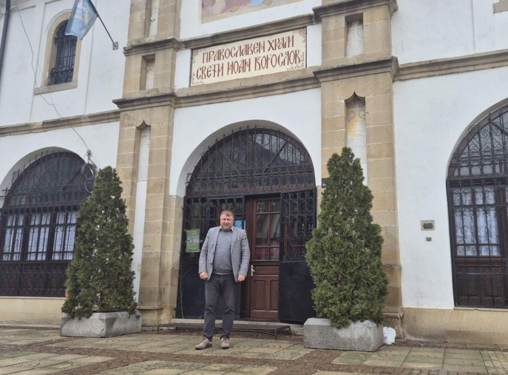 Турхут Исмаил: Стенописите в църквата „Св. Йоан Богослов“ в Карнобат не отстъпват на тези в Сикстинската капела