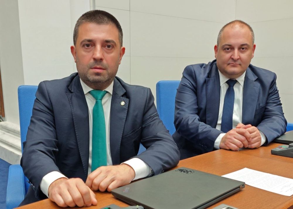 Депутати от „Възраждане“ алармират: Управляващите отрязаха детската болница в Бургас 