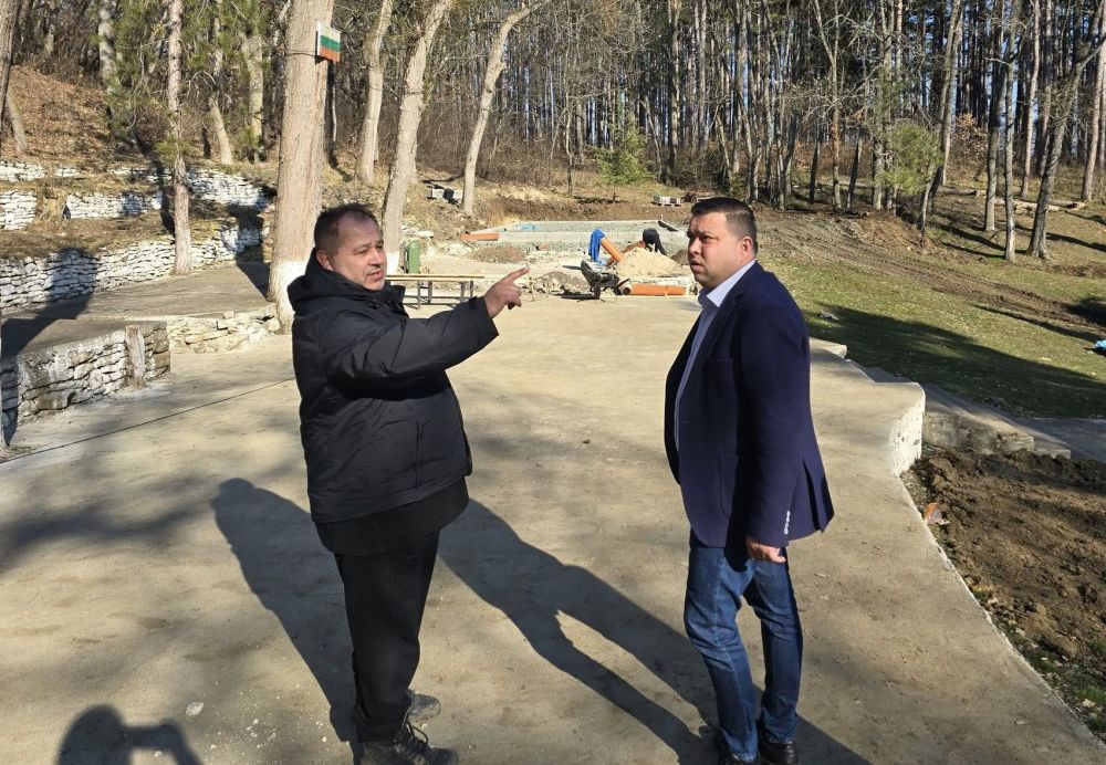 Кметът на община Сунгурларе инж. Димитър Гавазов инспектира работните дейности в местност „Ичмята“