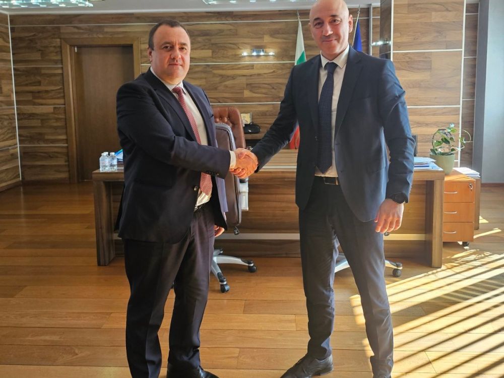 Кметът на Созопол Тихомир Янакиев договори ремонта на пътя Росен – Ясна поляна 