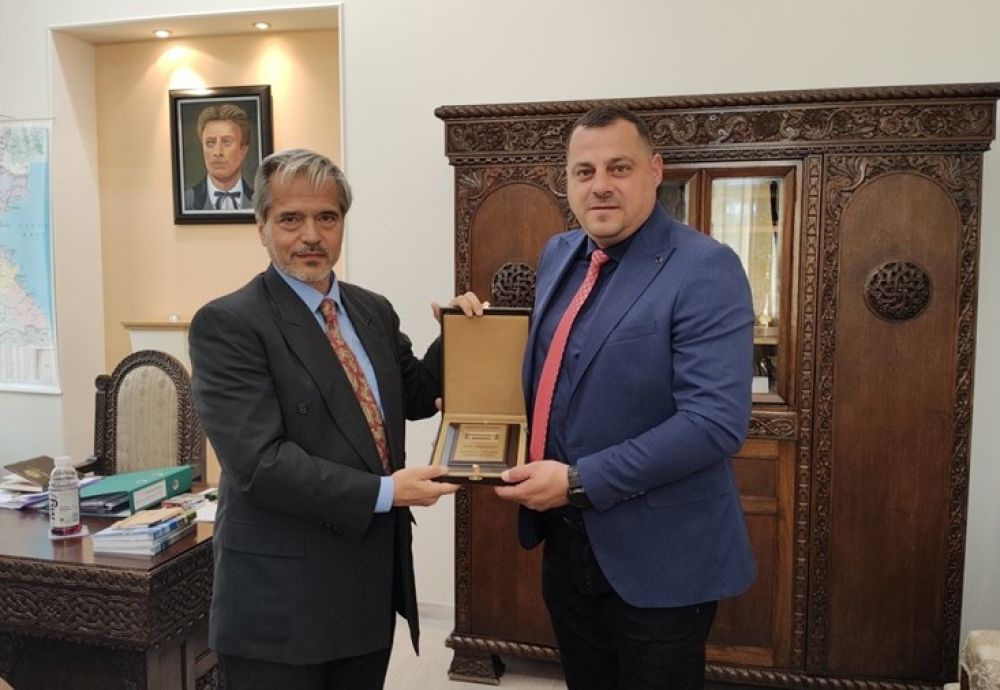 Областният управител Владимир Крумов прие посланика на Аржентина 