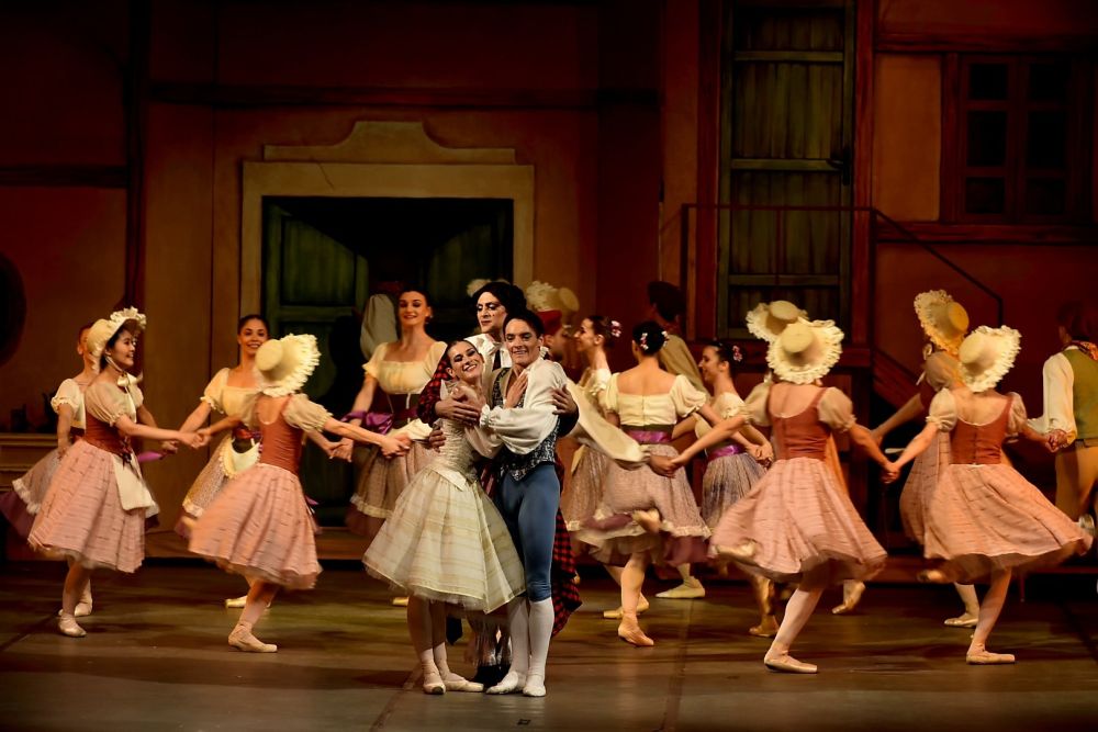 Балетът „Зле опазеното момиче“ внася настроение в залата на Операта в понеделник