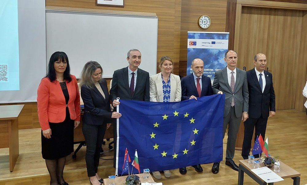 Учени от България и Турция проучиха водните екосистеми в трансграничния регион 