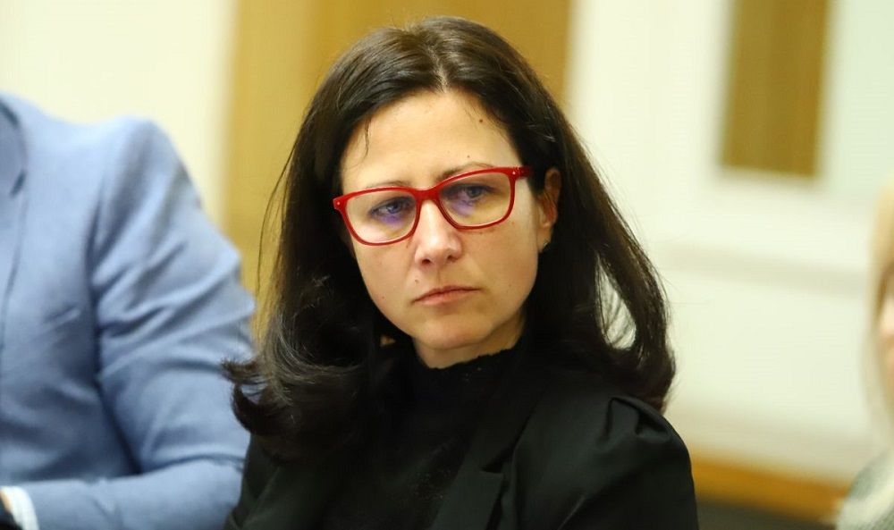 Цвета Рангелова с остър призив: Да спрат да се преструват, че не виждат тормоза над деца