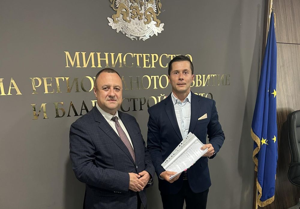 Кметът на Царево Марин Киров напредва с работата по всички проекти в общината