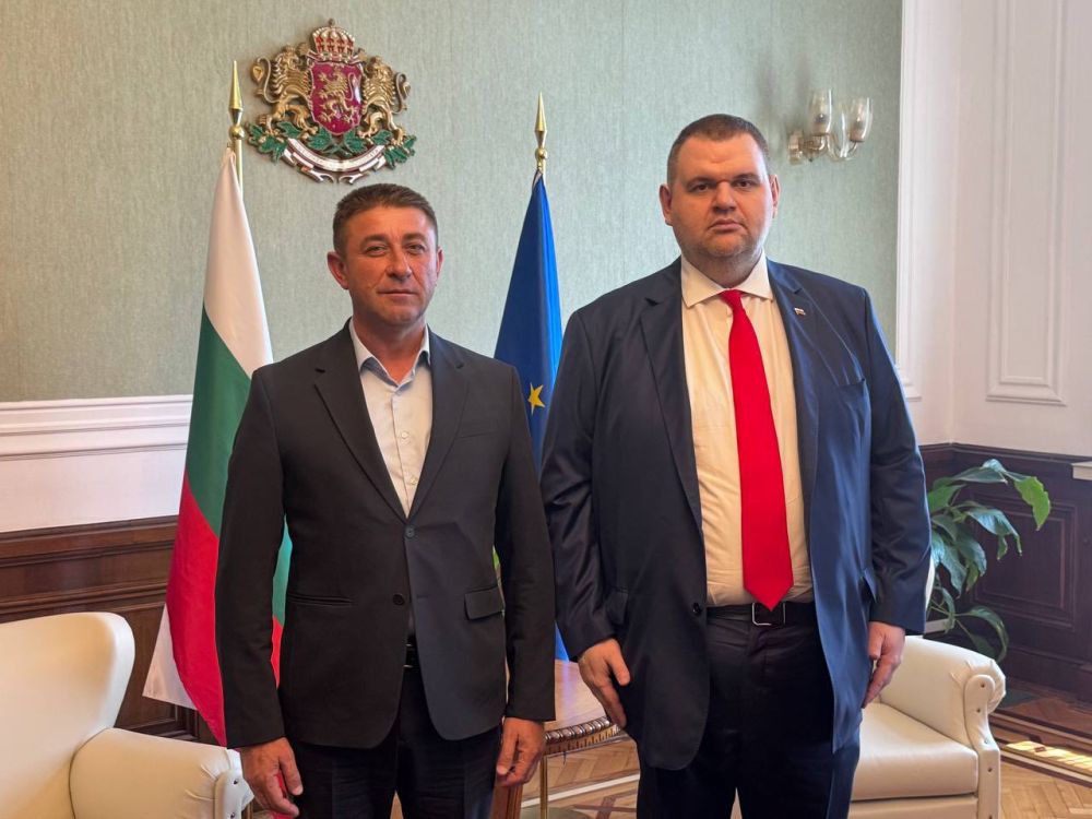 Делян Пеевски, лидер на ДПС и ПГ на ДПС-НОВО НАЧАЛО прие община Руен в стратегията „Ново начало“