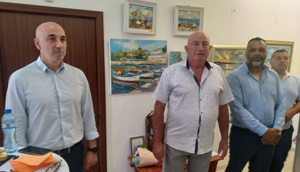 Уникална изложба на местни художници откриха в Общински съвет Созопол