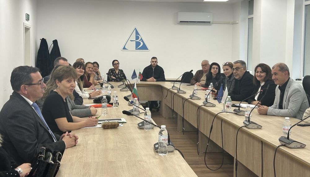 Бургаският държавен университет дава възможност на своите студенти да се обучават в реална работна среда