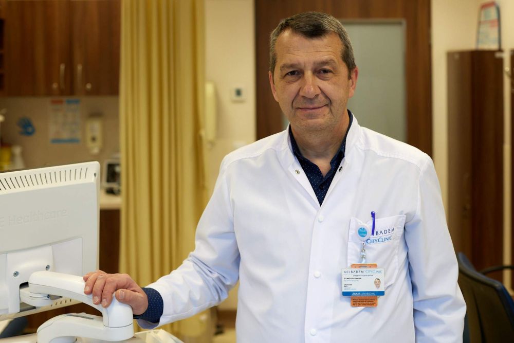 Уролог разкрива какво се случва в тялото ни, ако заменим алкохола с вода