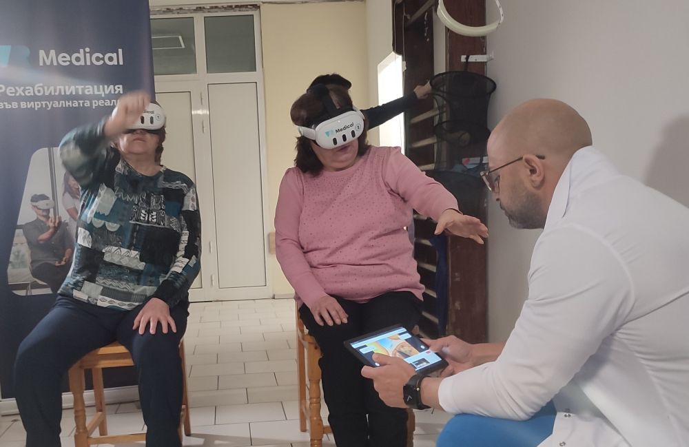 За първи път у нас - в УМБАЛ Бургас раздвижват пациенти с помощта на виртуална реалност