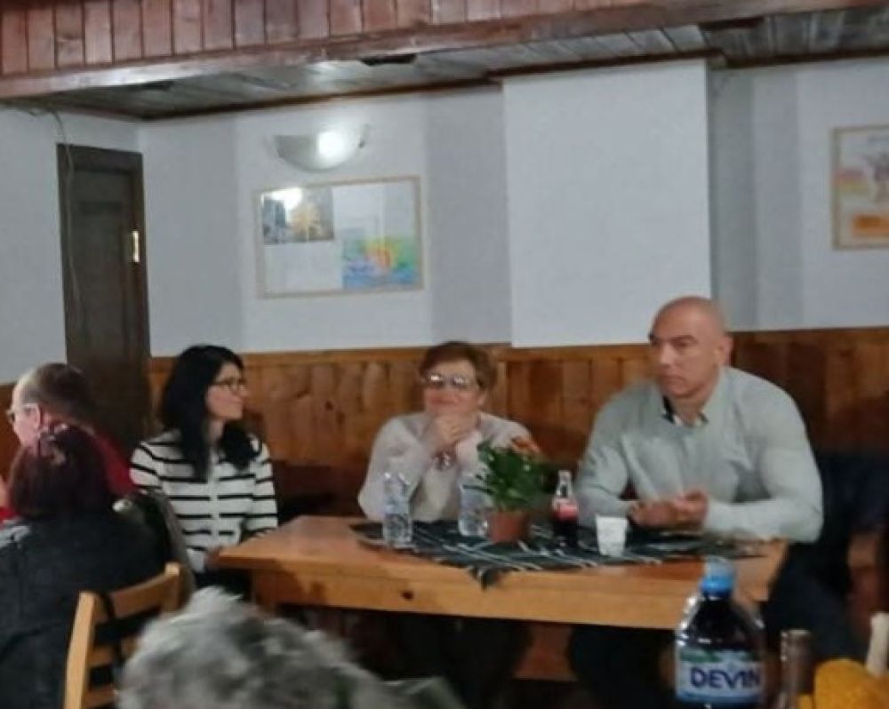 Социалистите в Айтос посрещнаха Първа пролет