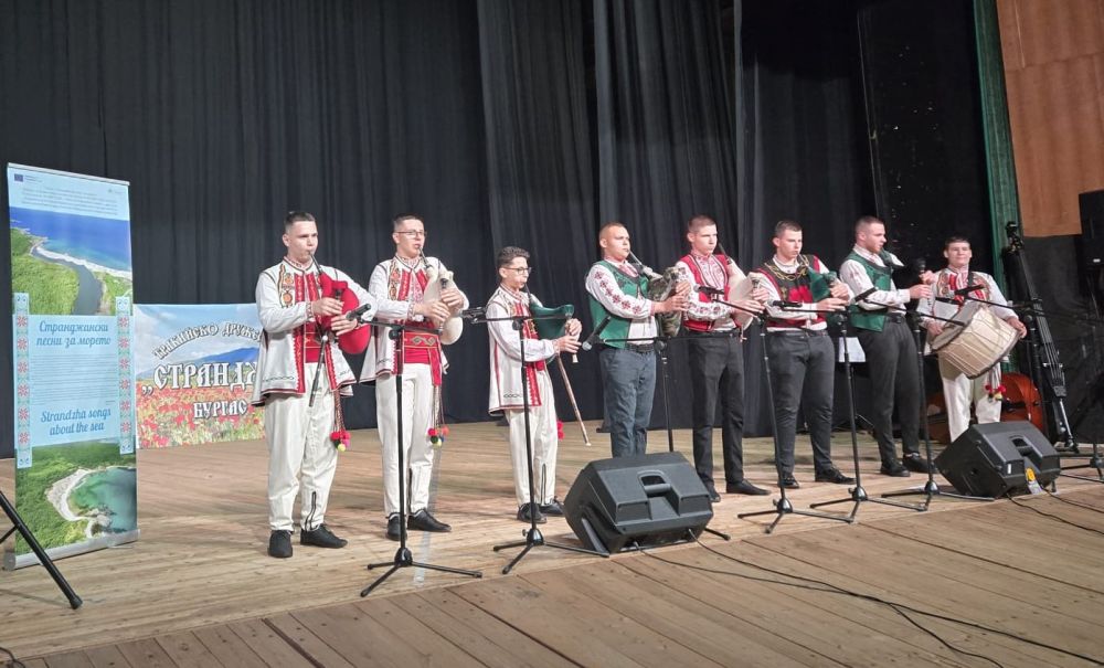 Бургас отбеляза Деня на Тракия с концерт-спектакъл „Наследството на Тракия“ и представяне на проекта „Странджански песни за морето“