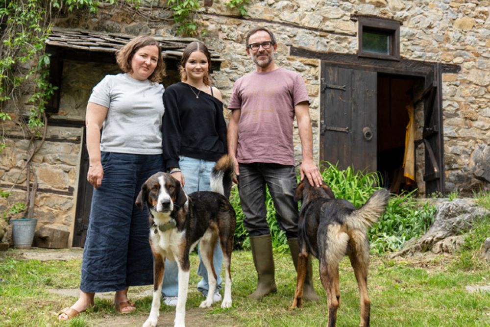 Изложбата „Къщите и хората“ представя архитектурни истории от българските села