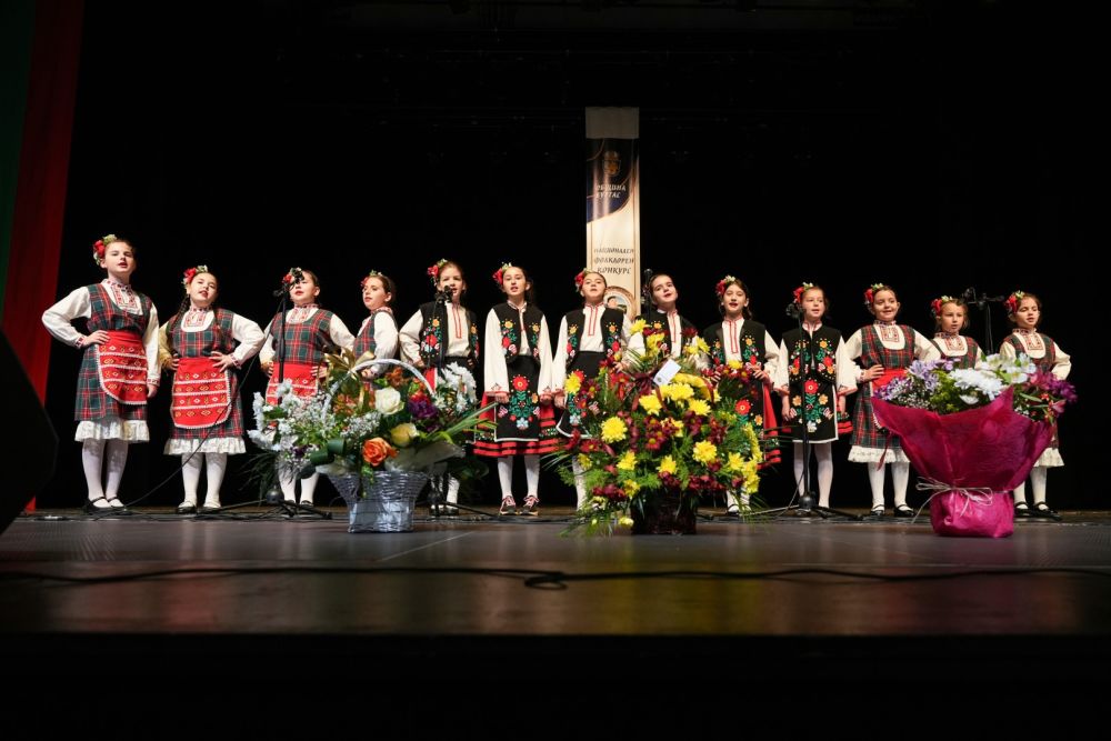 Първо място за ученици на СУ „Добри Чинтулов“ в националния фолклорен конкурс „С песните на Златка Ставрева“