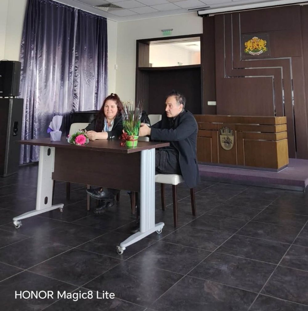 Представиха 