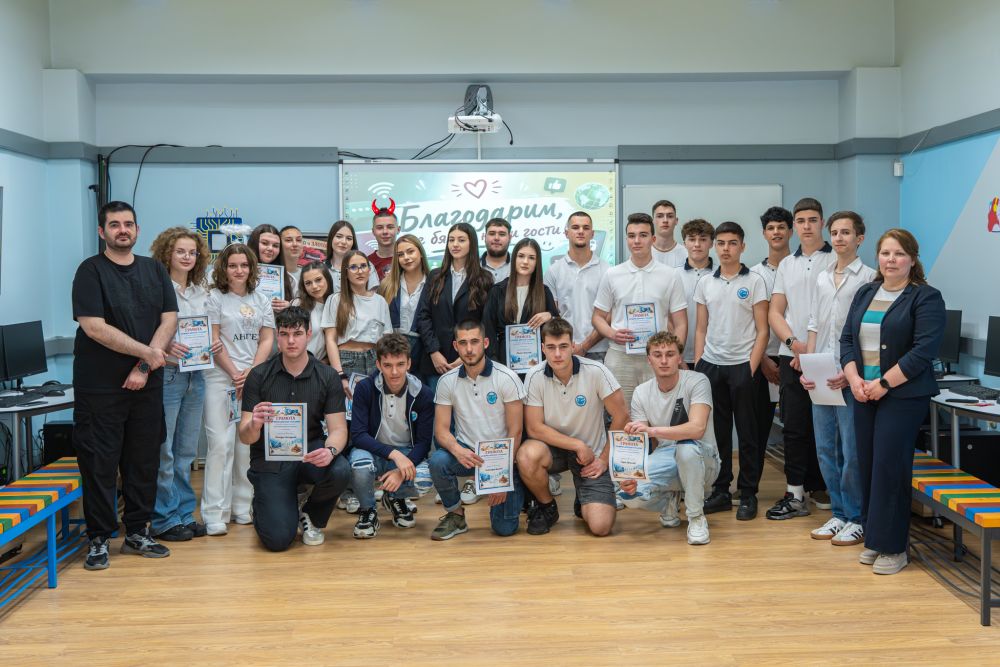 Дигитална етика в действие: Бинарен урок в STEM кабинета