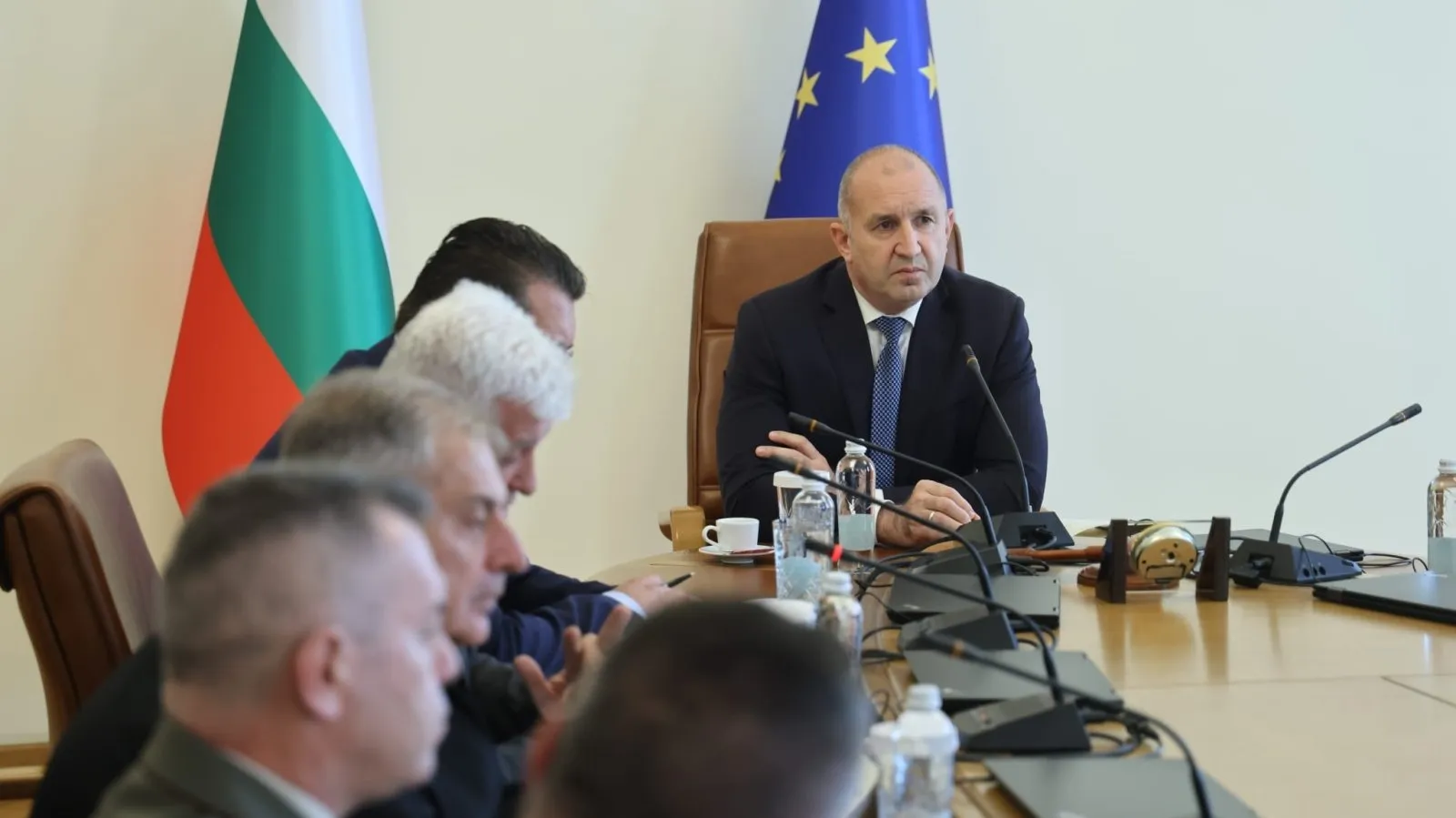 Румен Радев: Наливането на пари във войната е по-скъпо от усилията за дипломация