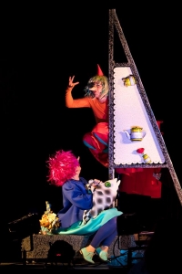 Бургаският куклен театър с Икар