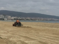 Започна подготовката на плажа в Слънчев бряг за новия сезон