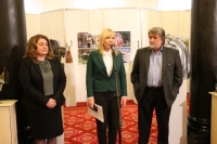 12 пластики и плакати пренесоха духа на Бургас в парламента