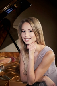 Виртуозна полска пианистка гастролира в Бургас 