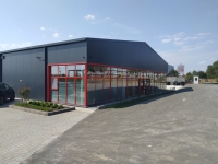 Нов автомобилен център отвори врати в Бургас