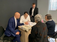 Десетки граждани търсят помощ от депутатите на „Промяната“