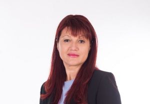 Даниела Алакушева, кандидат за кмет на Айтос: Лъскавите картинки на проекти не могат да скрият проблемите в Айтос